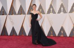2016 Oscars: Red carpet style hits & misses - 6
