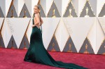 2016 Oscars: Red carpet style hits & misses - 15