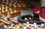 Record-breaking parliament debate in South Korea - 9