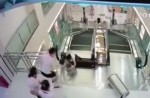 Chinese exercise extreme caution when riding escalators after mishap - 17