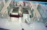 Chinese exercise extreme caution when riding escalators after mishap - 28