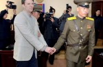 US student sentenced to 15 years hard labour for stealing propaganda banner in N Korea - 5
