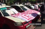 KL cabbies gather to protest Uber and GrabCar - 0