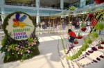 Singapore sets Guinness World Record with largest floral chandelier - 1