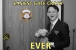 Bad wedding photos turn into hilarious memes for Singaporean - 6