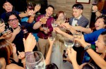 Bad wedding photos turn into hilarious memes for Singaporean - 27