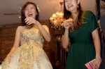 Bad wedding photos turn into hilarious memes for Singaporean - 32