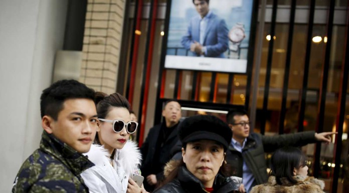 Australia to trial new China visa rules to boost tourism