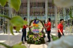 Singapore sets Guinness World Record with largest floral chandelier - 0