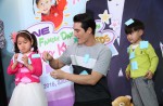 Ricky Kim and his children in Singapore - 25