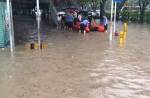 Floods shut Guangzhou streets, soak subways; many flights affected - 10