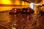 Floods shut Guangzhou streets, soak subways; many flights affected - 13