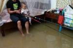 Floods shut Guangzhou streets, soak subways; many flights affected - 15