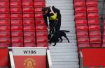 Man United EPL match at Old Trafford abandoned after security alert - 28