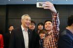 PM Lee visits Kremlin, meets Singaporeans - 1