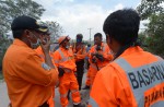 New eruption at Mt Sinabung disrupts search & rescue operations - 23