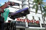 Hard Rock Cafe's Cadillac of more than 23 years taken down  - 3