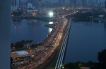 People cross Causeway by foot in massive traffic jam - 8