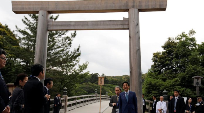 Japan's Abe visits Shinto holy site before G7 summit