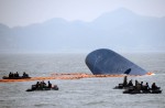 South Korean ferry sank with 450 passengers onboard - 101