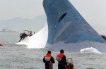 South Korean ferry sank with 450 passengers onboard - 107