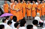 Spat at the powerful Wat Dhammakaya temple - 7