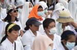 Spat at the powerful Wat Dhammakaya temple - 11