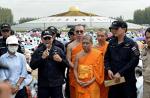 Spat at the powerful Wat Dhammakaya temple - 16