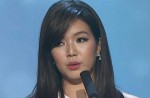 Rui En apologises for accident at Star Awards 2016 - 9