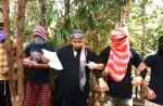 Abu Sayyaf leader Alhabsi cheers beheading of hostages in chilling video clip - 1