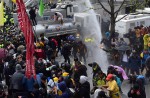 Hundreds of protestors clash with police over Sewol ferry disaster - 9