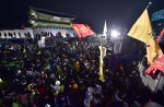 Hundreds of protestors clash with police over Sewol ferry disaster - 18