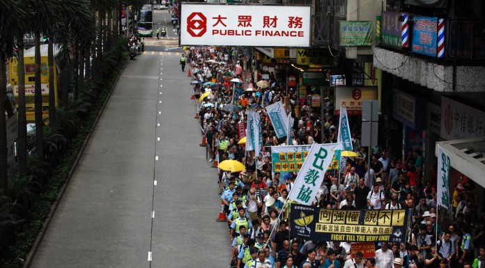4,000 Hong Kong protesters voice against China on bookseller detentions