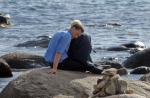Taylor Swift spotted kissing Tom Hiddleston at beach - 1