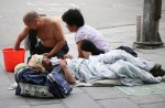 Beggars in China eat at restaurants and shop at Cartier - 6