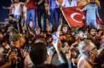 Chaos in Turkey as military attempts anti-Erdogan coup - 4