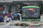 Flooding in Yangtze river basin leaves more than 100 dead or missing - 1