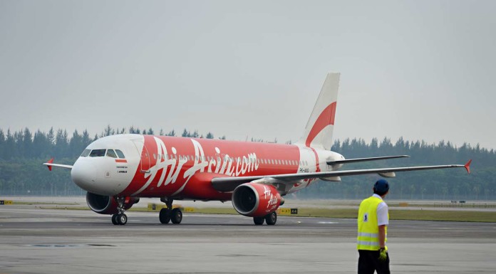 AirAsia aircraft in near-collision with giant balloons in Indonesia during Idul Fitri