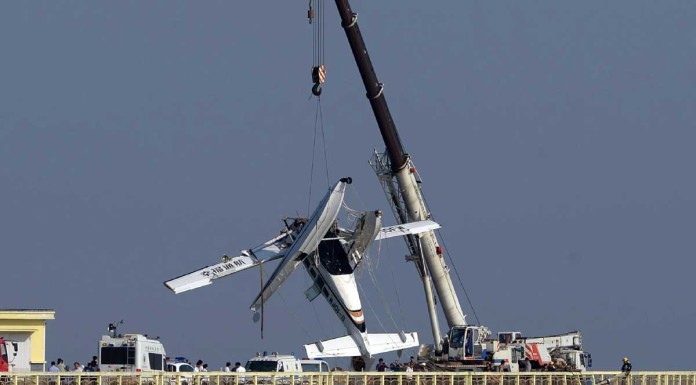 Five killed when new seaplane veers into a bridge
