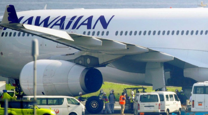 Hawaiian Airlines plane in emergency landing at Tokyo