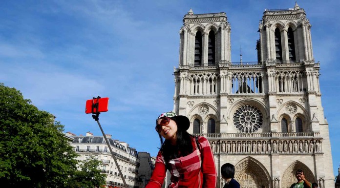 Money spent by Chinese tourists will hit record high in 2025: Study