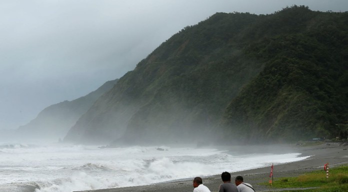 Thousands evacuated as super typhoon hits Taiwan