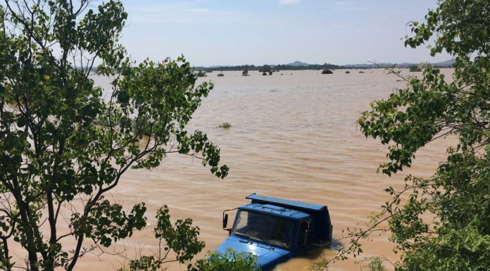 Weatherman issues second flood peak for Yangtze River