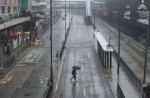 Typhoon shuts down Hong Kong with strong winds and rain - 8