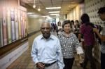 Singapore leaders visit S R Nathan in hospital - 7