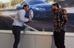 Crowd queues up for Tesla Model 3 - 4