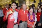 Hundreds give Joseph Schooling triumphant homecoming at Changi Airport - 51