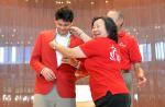 Hundreds give Joseph Schooling triumphant homecoming at Changi Airport - 2