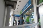 Bank robbery at Holland Village Standard Chartered Bank - 17