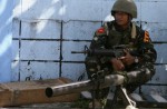 Filipino Muslim rebels locked in standoff with army - 7